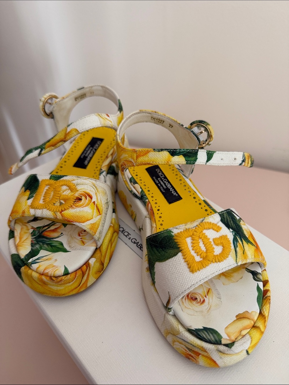 Dolce & Gabbana Girls Yellow Rose Print Embroidered Logo Sandals